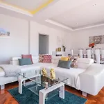 Jasmineiro - By Wehost Funchal (Madeira)