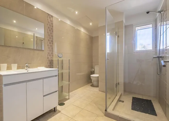 דירה Jasmineiro - By Wehost