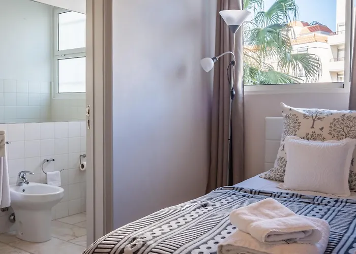 Jasmineiro - By Wehost פונשל